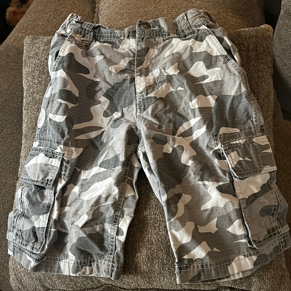 Boys Baileys point cargo shorts